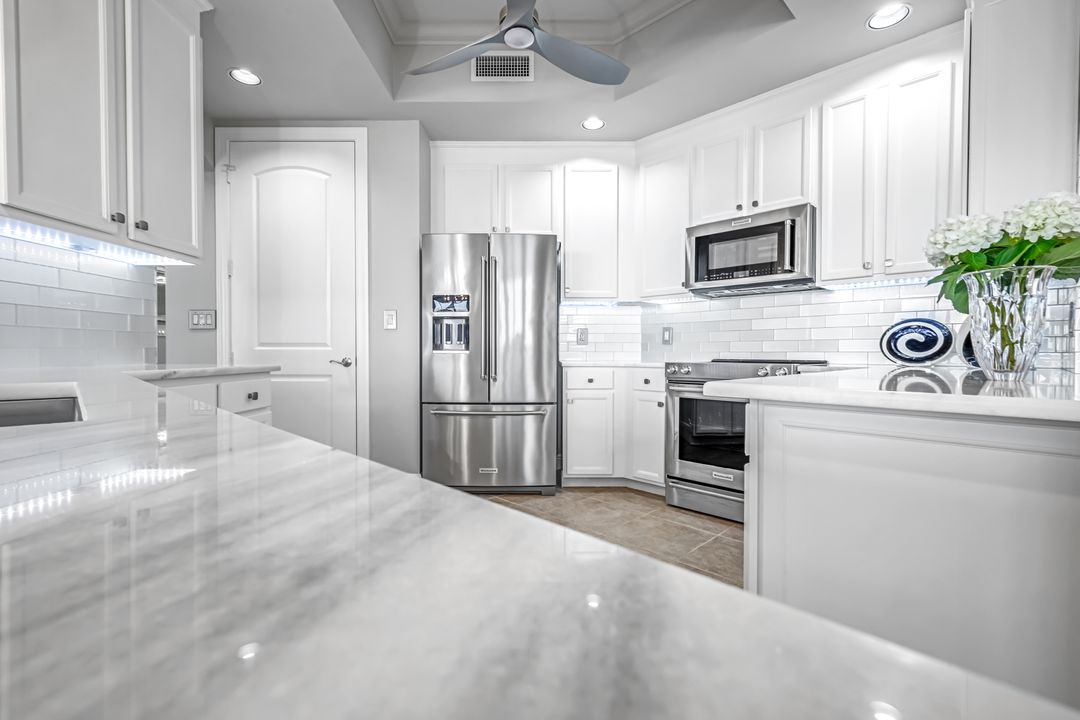 2090 W First St #2105, Fort Myers, FL 33901
