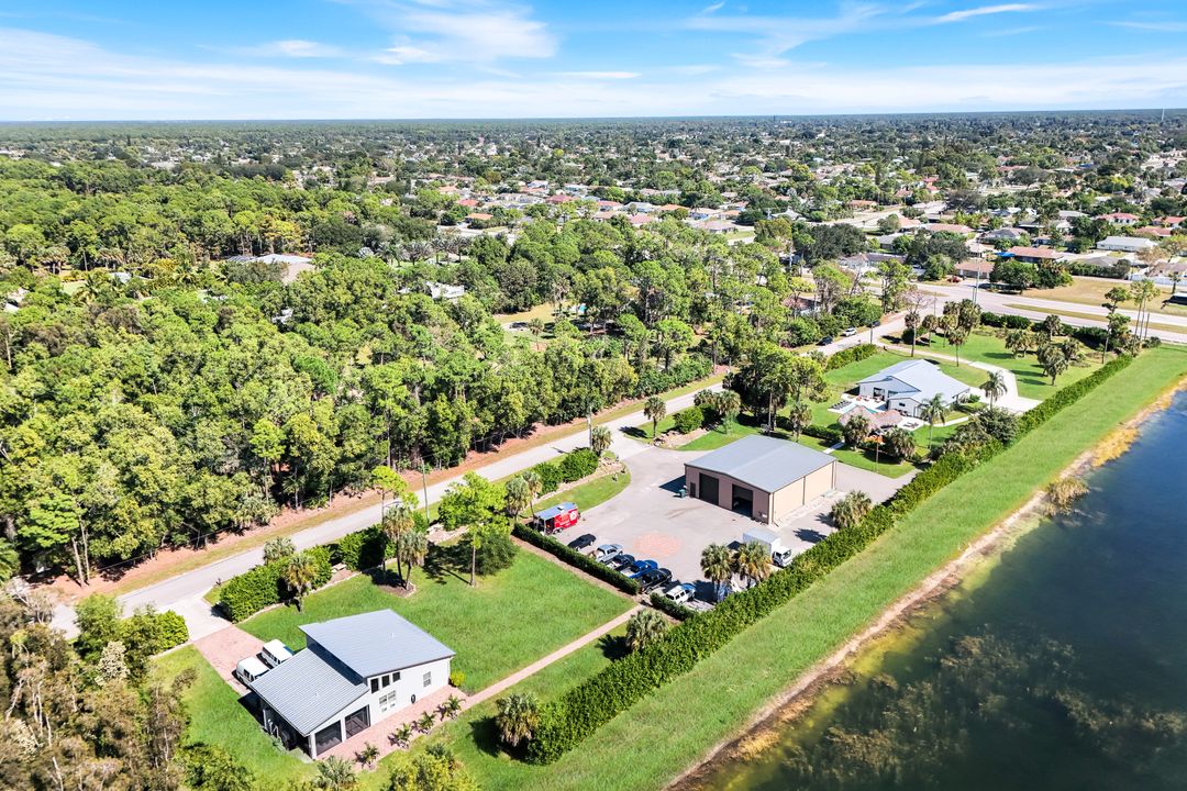 5630 Copper Leaf Ln, Naples, FL 34116