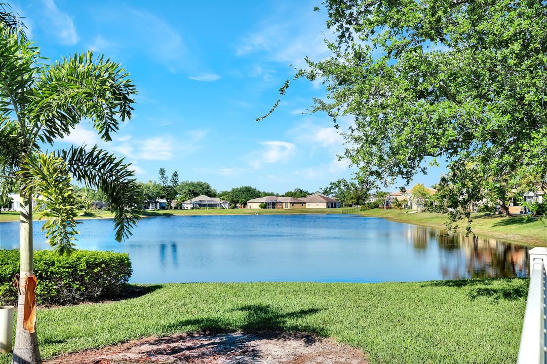 9262 Chestnut Tree Loop, Fort Myers, FL 33967