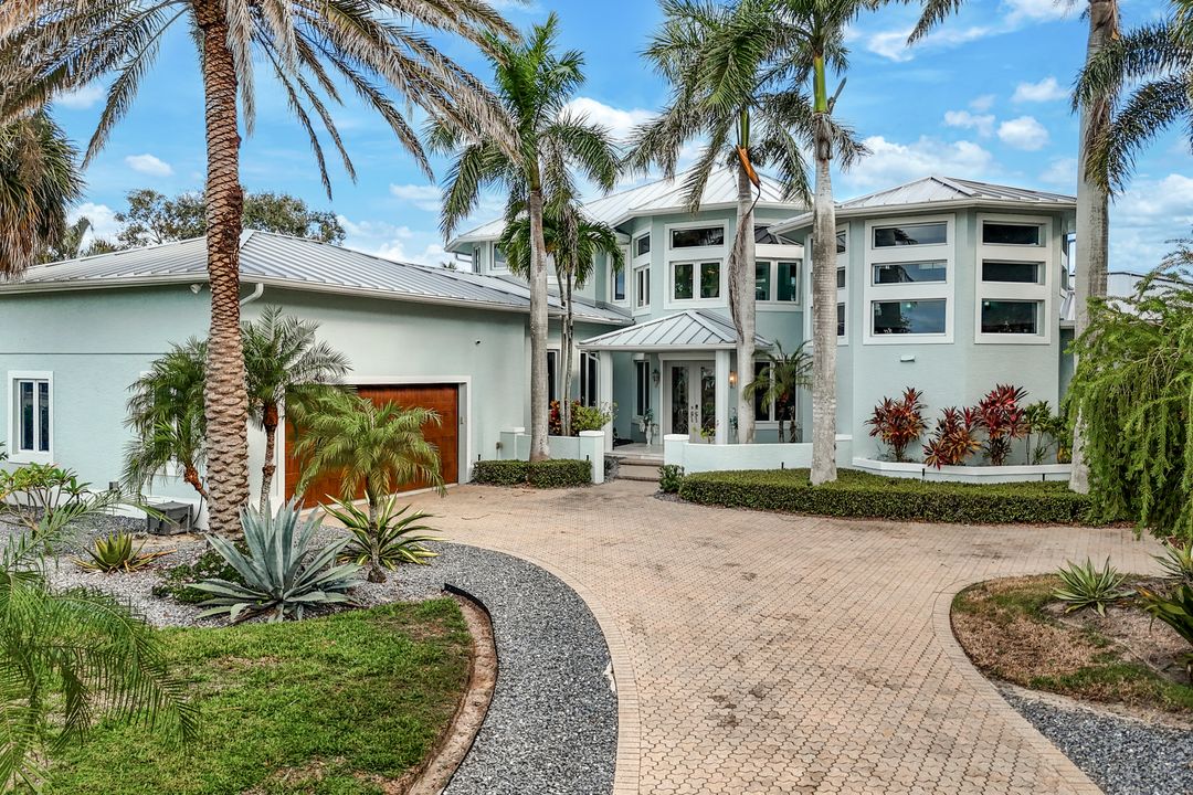 831 Caxambas Dr, Marco Island, FL 34145