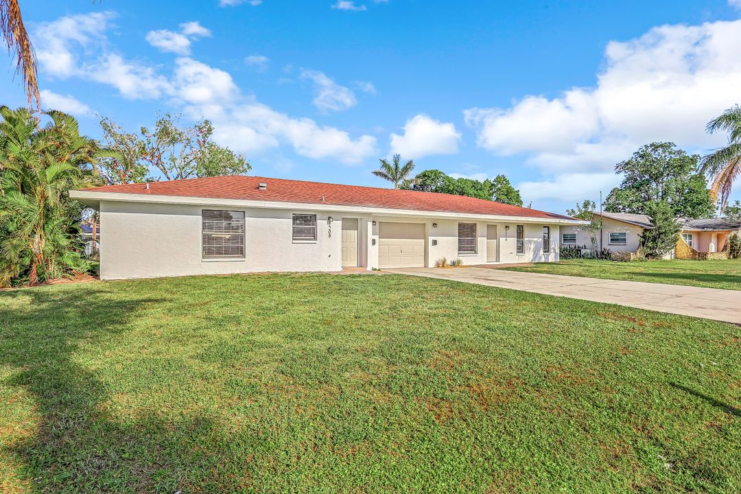 2208 Iris Way, Fort Myers, FL 33905