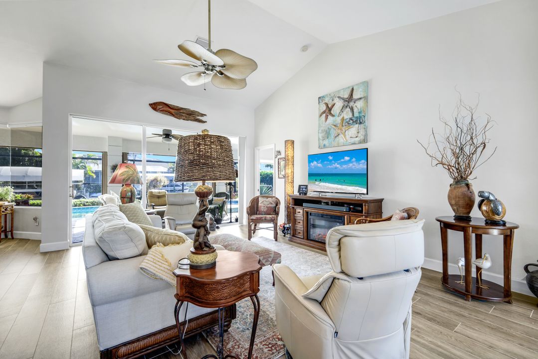 4913 SW 11th Ave, Cape Coral, FL 33914