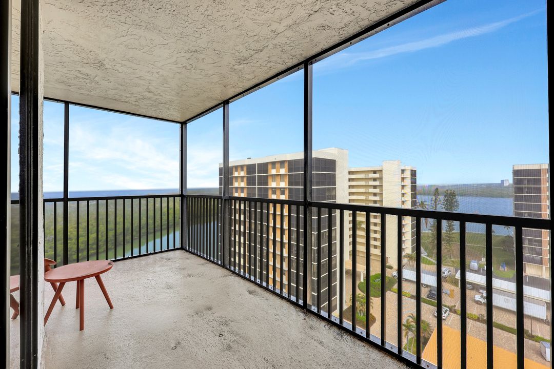 11 Bluebill Ave #1005, Naples, FL 34108
