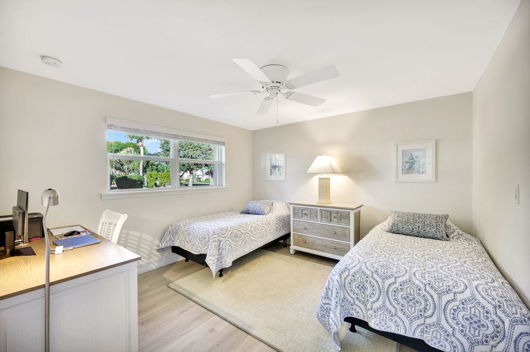 1010 Kings Crown Dr, Sanibel, FL 33957