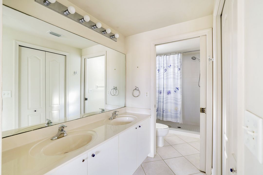 7839 Regal Heron Cir #206, Naples, FL 34104