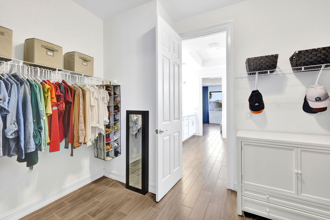 16517 Seagate Pl, Bonita Springs, FL 34135