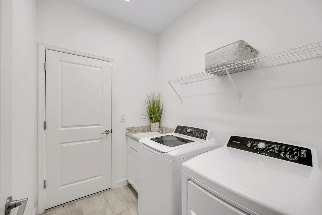 11477 Canopy Loop, Fort Myers, FL 33913
