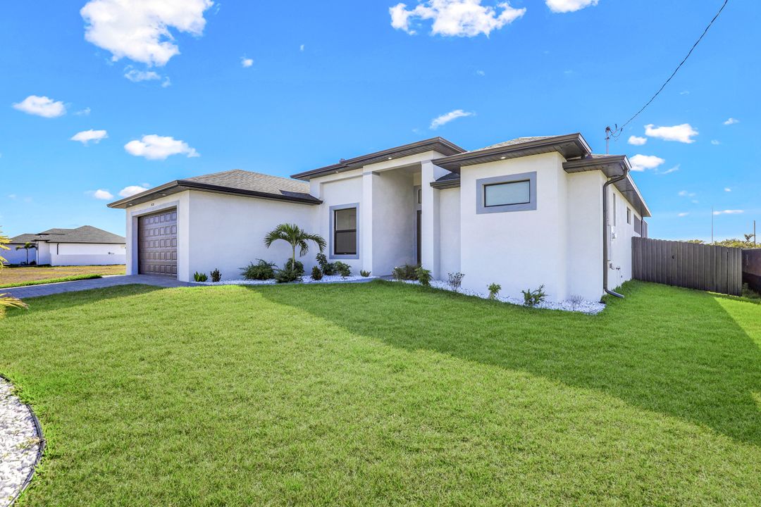 420 SW 31st Pl, Cape Coral, FL 33991