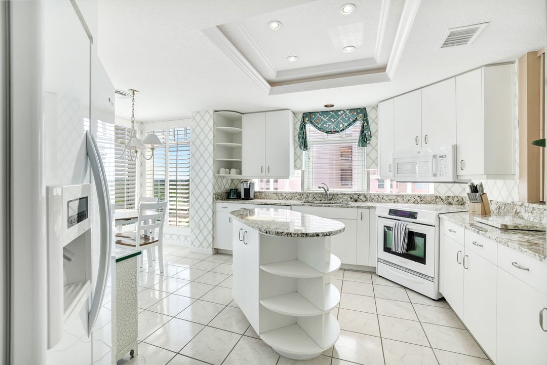 267 Barefoot Beach Blvd #606, Bonita Springs, FL 34134