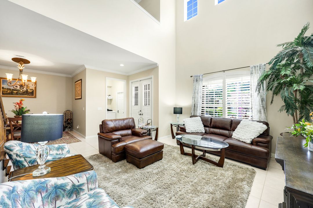 8493 Laurel Lakes Blvd, Naples, FL 34119