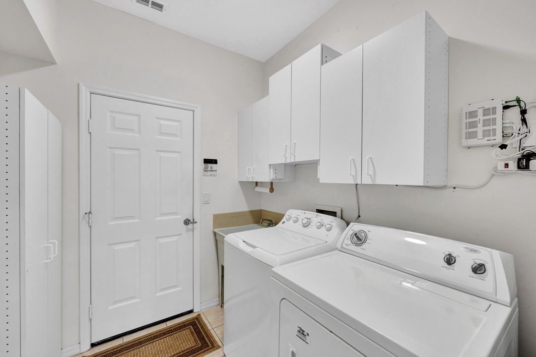 9269 Coach House Ln, Estero, FL 33928