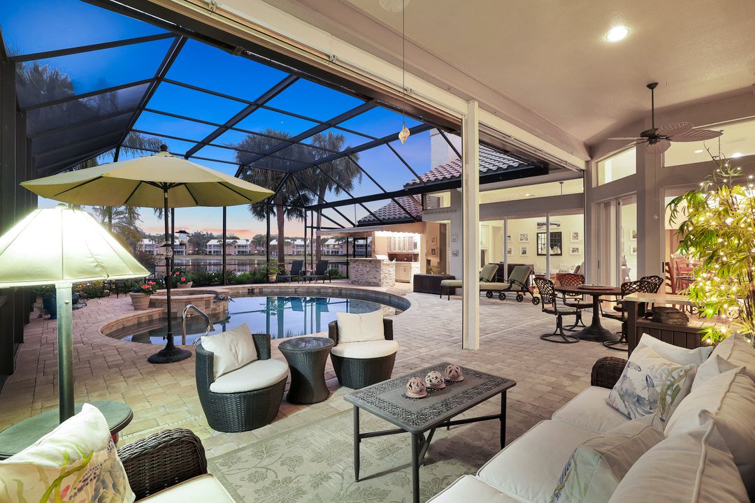 3750 Lakemont Dr, Bonita Springs, FL 34134