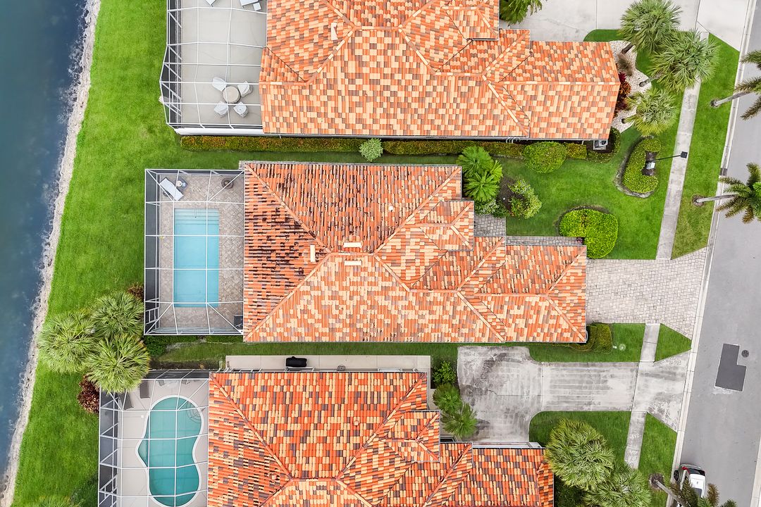 4453 Novato Ct, Naples, FL 34109