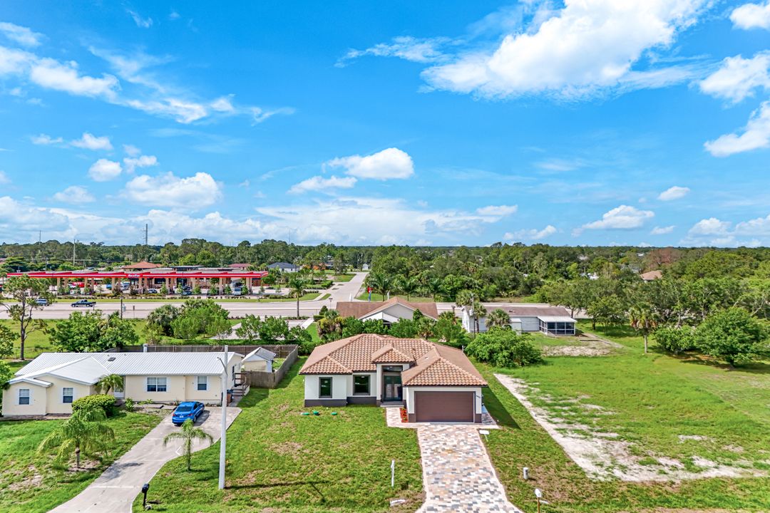 4409 5th St W, Lehigh Acres, FL 33971