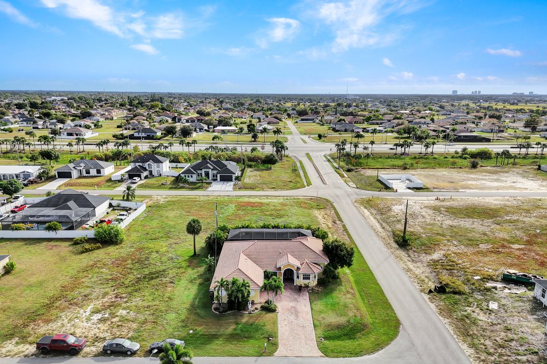 2001 NE 15th Ave, Cape Coral, FL 33909