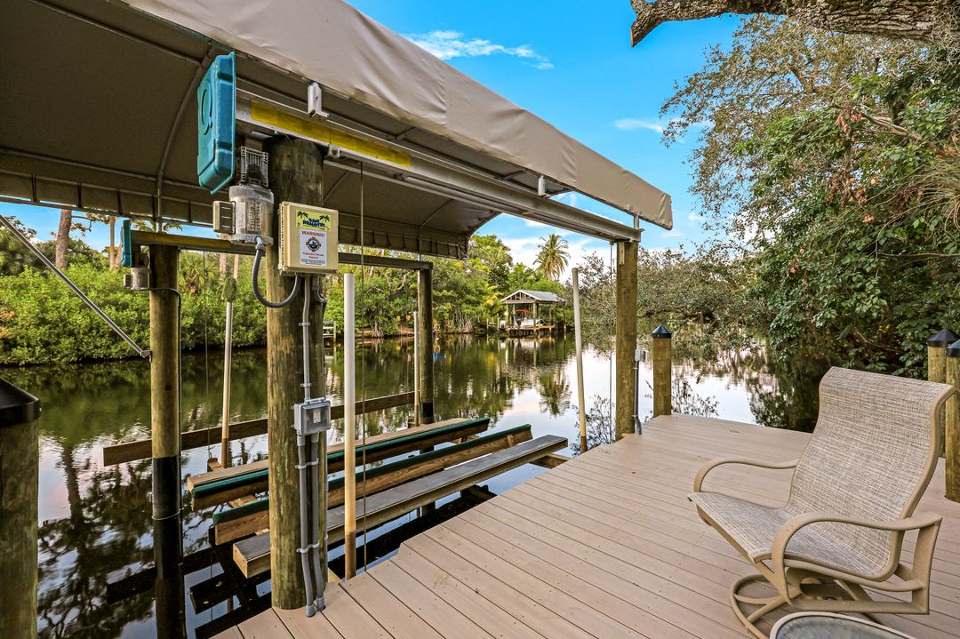 9976 Puopolo Ln, Bonita Springs, FL 34135