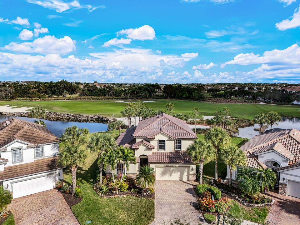 9175 Shale Ct, Naples, FL 34120