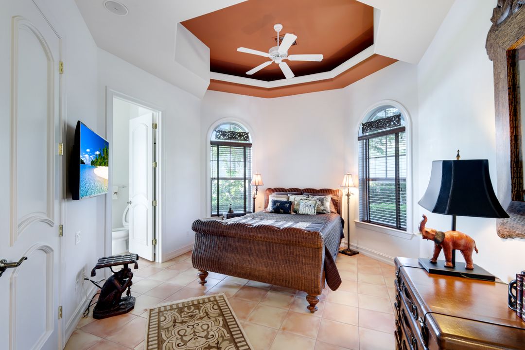 2390 King Palm Way, Naples, FL 34105