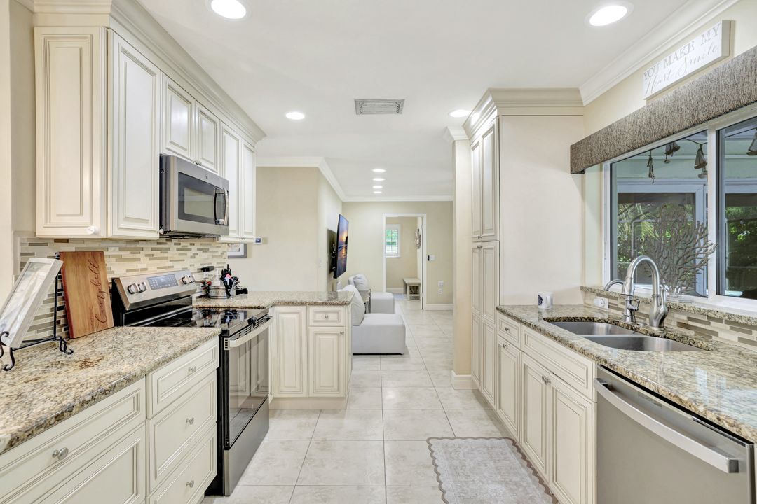 1293 Jamaica Rd, Marco Island, FL 34145