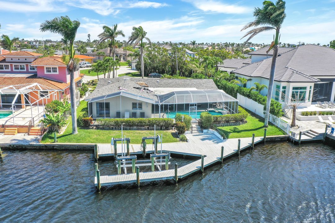 5205 Savoy Ct, Cape Coral, FL 33904