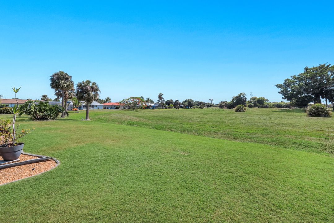 3718 SE 8th Ave, Cape Coral, FL 33904