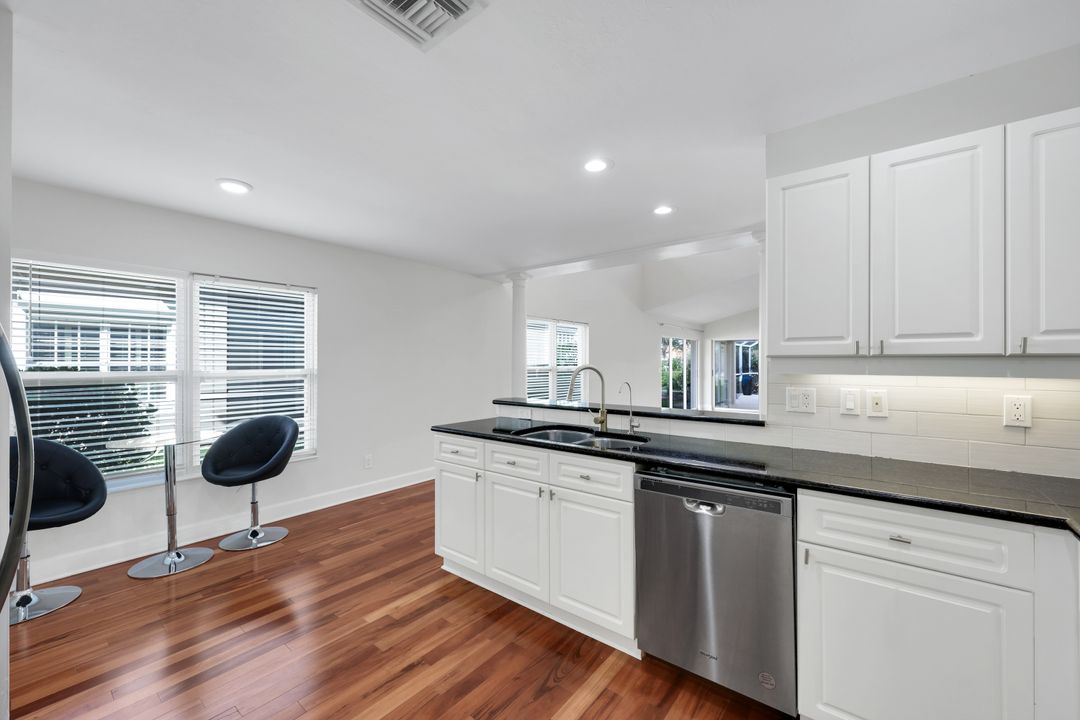 123 Napa Ridge Way, Naples, FL 34119