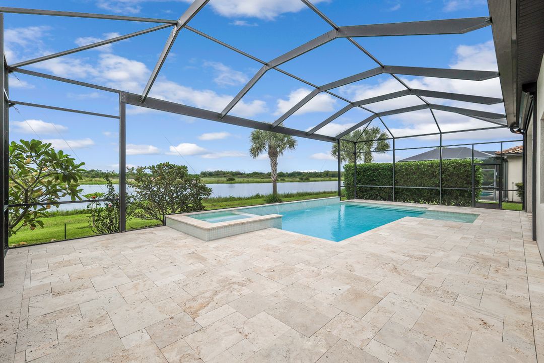 17146 Ashcomb Wy, Estero, FL 33928
