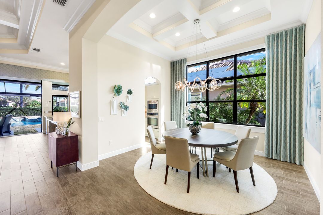 11925 Heather Woods Ct, Naples, FL 34120