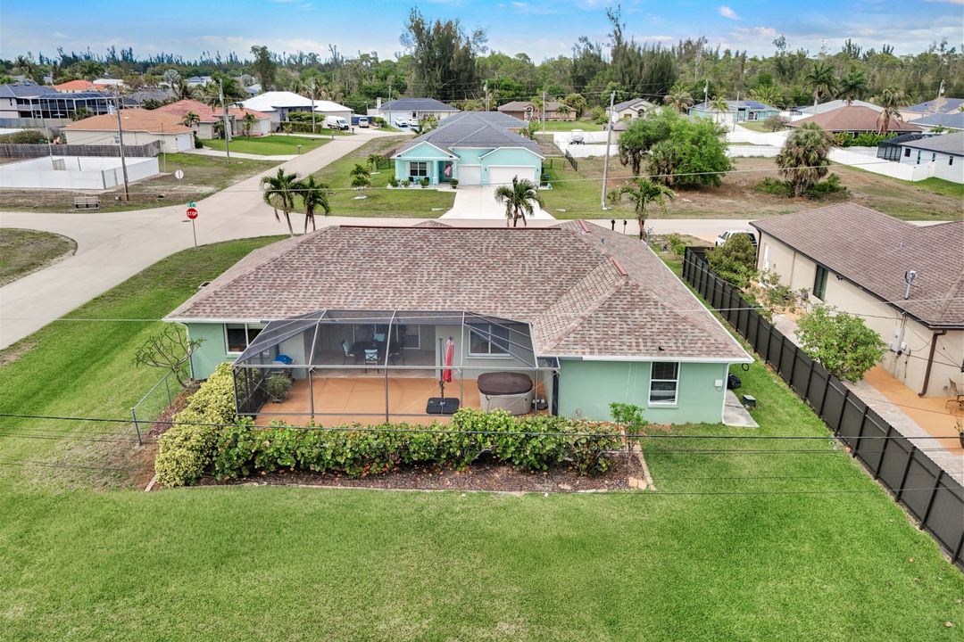 1718 SW 12th Ln, Cape Coral, FL 33991