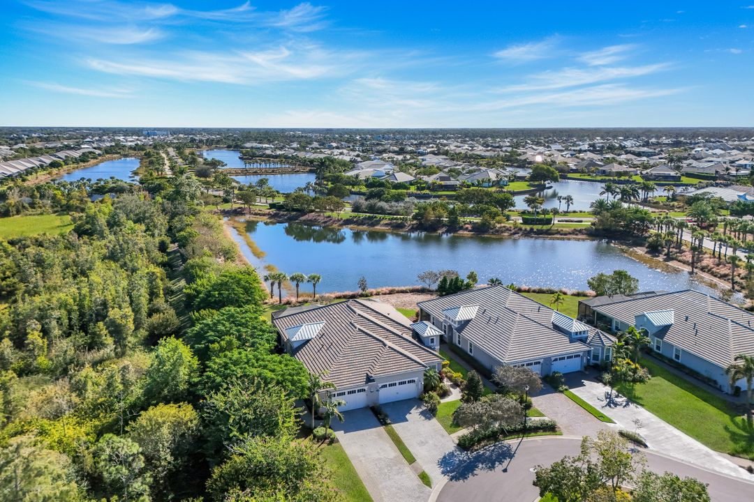 5802 Haiti Dr, Naples, FL 34112