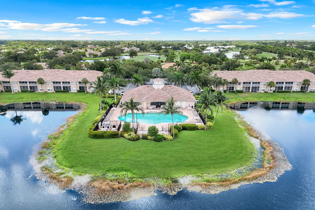 19750 Osprey Cove Blvd, Estero, FL 33967