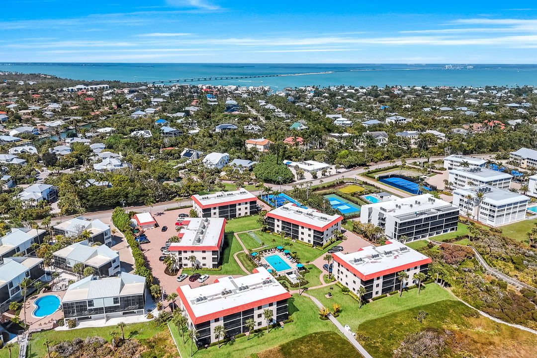 671 E Gulf Dr #1B3, Sanibel, FL 33957