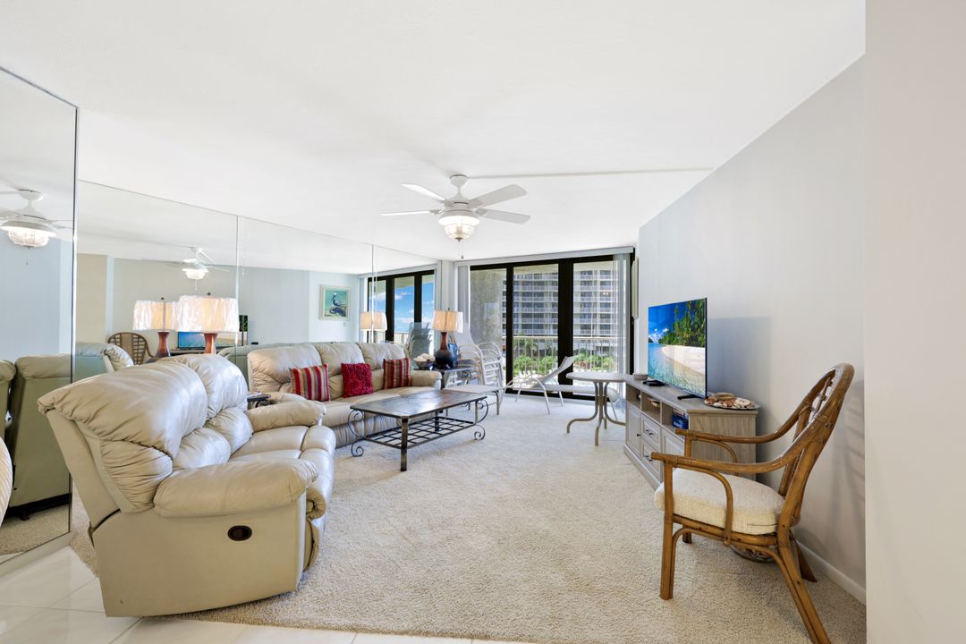 320 Seaview Ct #307, Marco Island, FL 34145