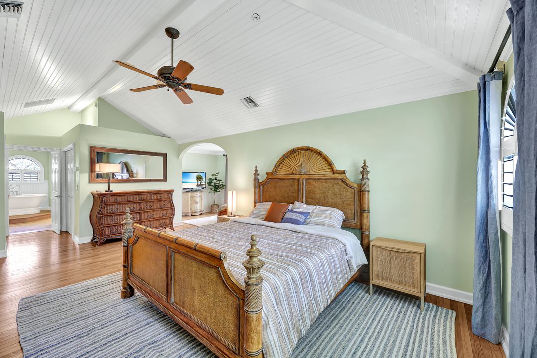 3822 Survey Cir, Bonita Springs, FL 34134