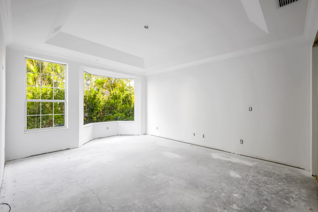 141 Colonade Cir  #141, Naples, FL 34103