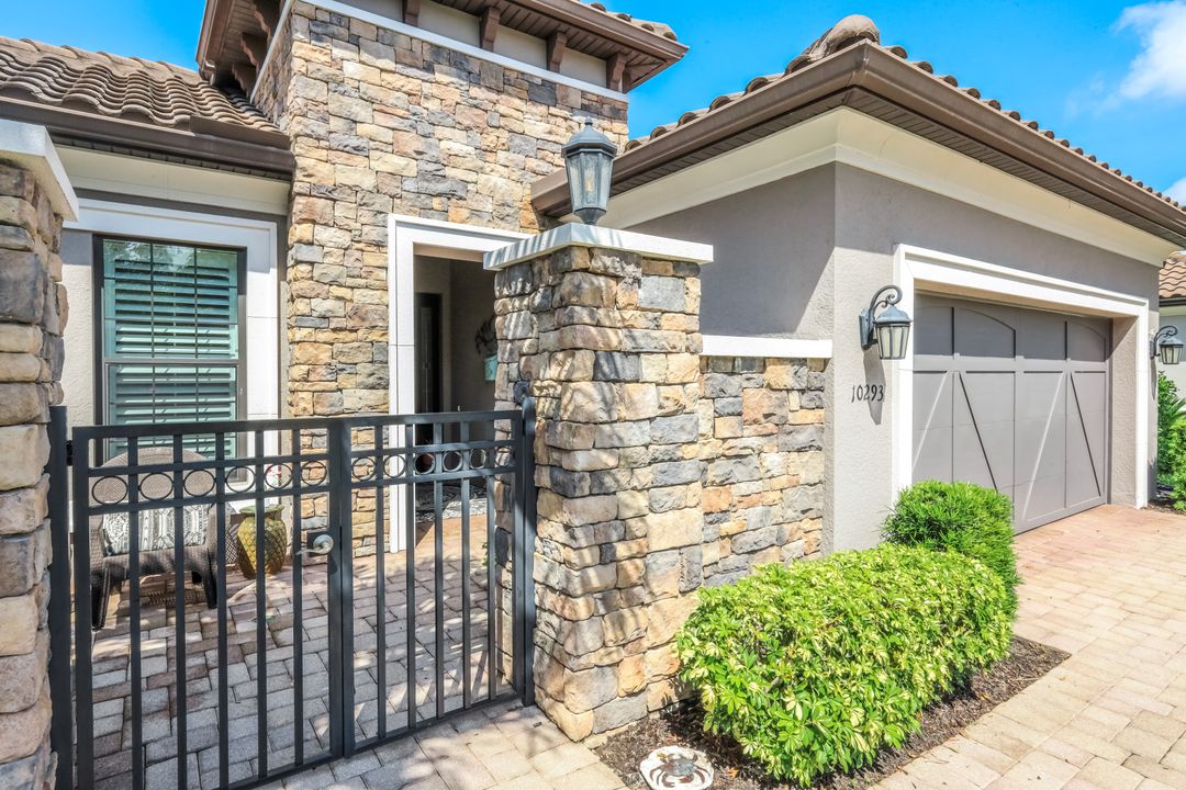 10293 Coconut Road, Bonita Springs, FL 34135