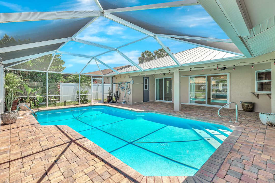 5012 SW 8th Pl, Cape Coral, FL 33914