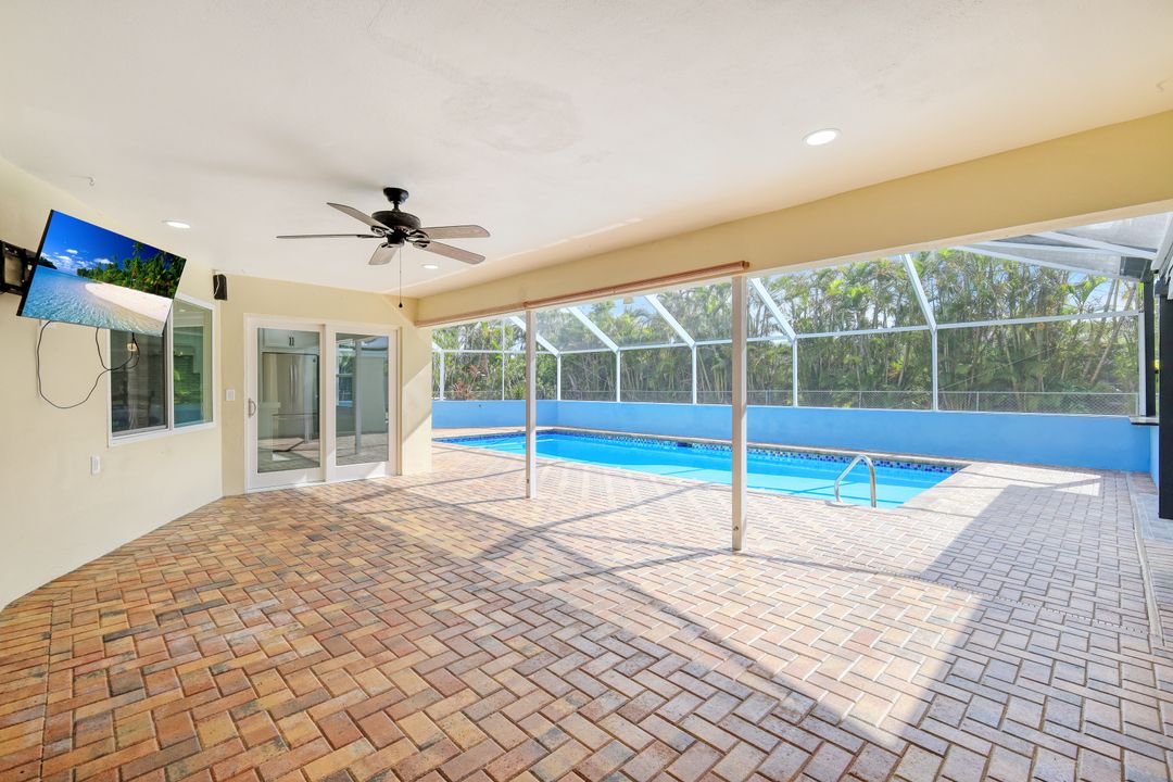 5211 Pocatella Ct, Cape Coral, FL 33904