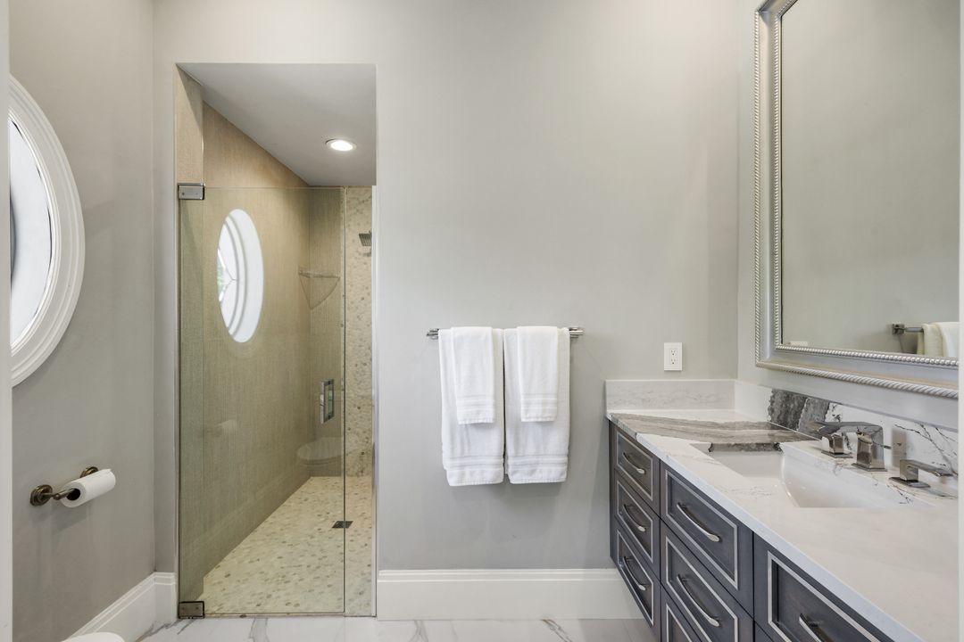 4900 Gulf Shore Blvd N, Naples, FL 34103
