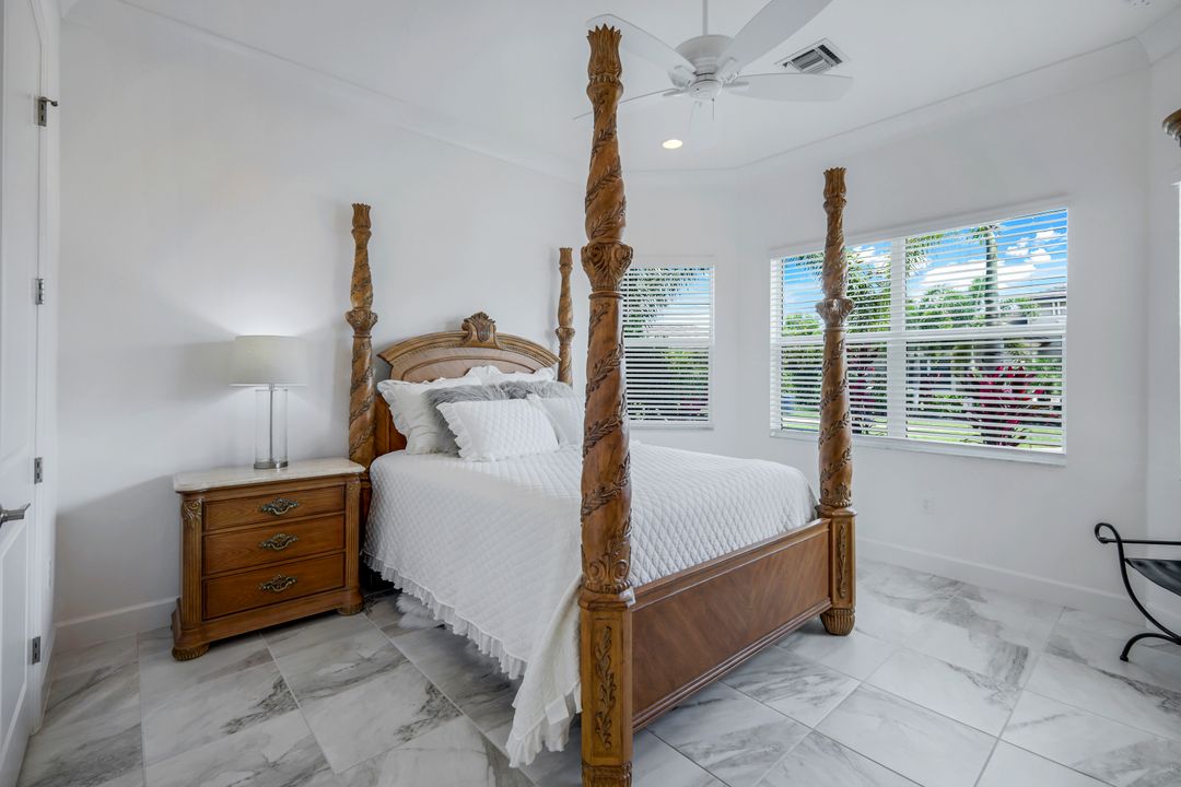 28616 Wharton Dr, Bonita Springs, FL 34135