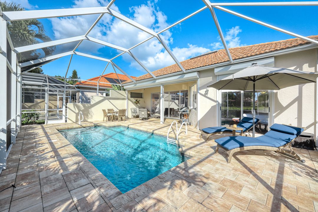 463 Tullamore Ln, Naples, FL 34110