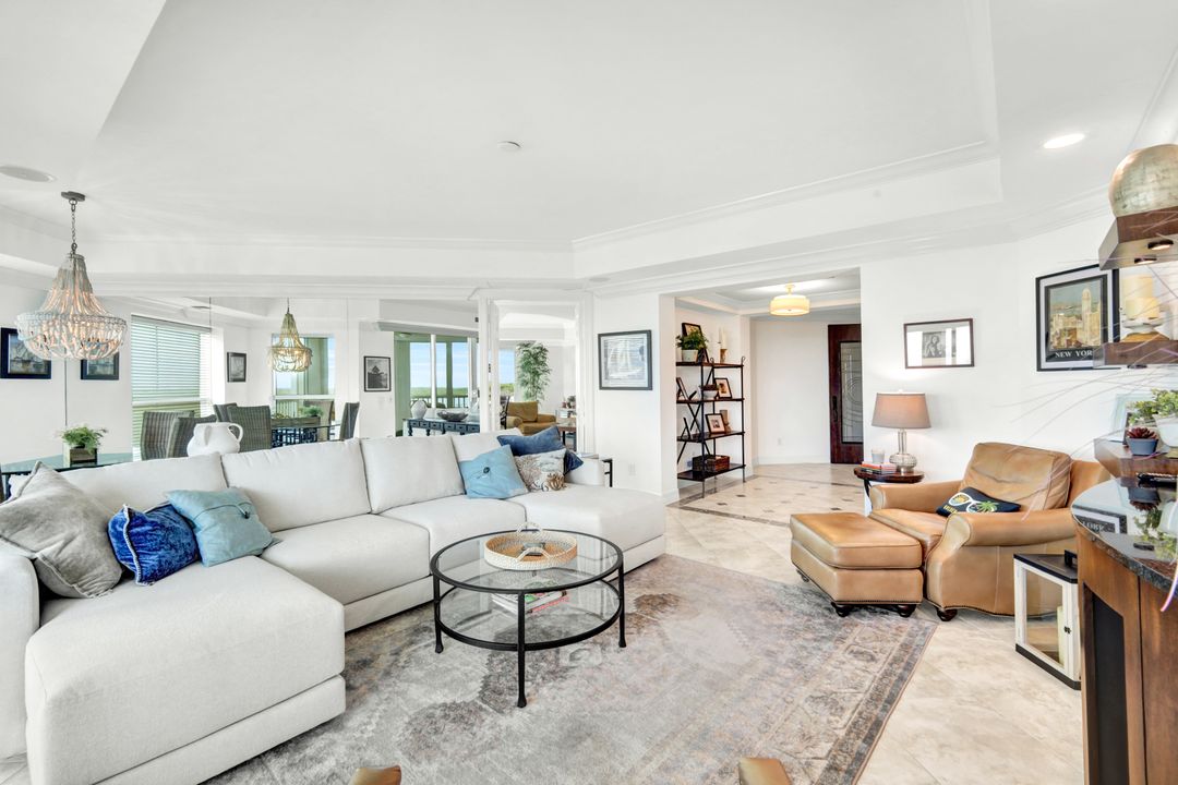 295 Grande  Way  #306, Naples, FL 34110