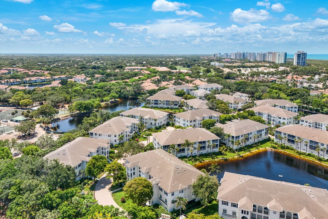 795 Bentwater Cir #202, Naples, FL 34108