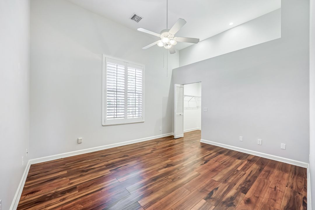 2035 Castle Garden Ln, Naples, FL 34110