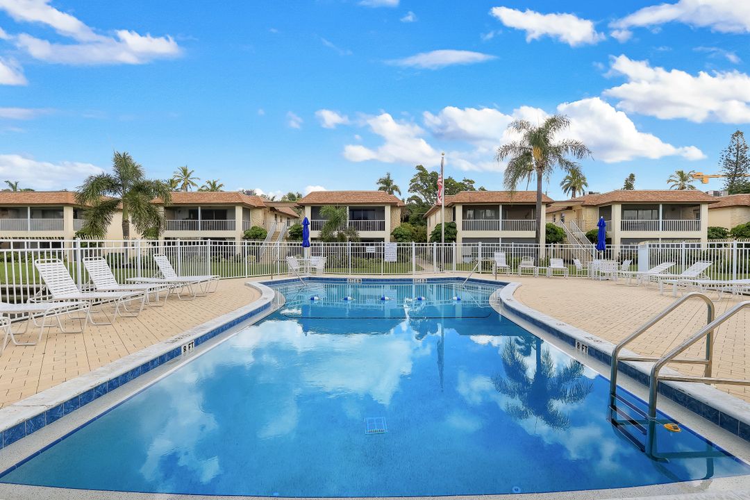 1155 Sandpiper St #D8, Naples, FL 34102