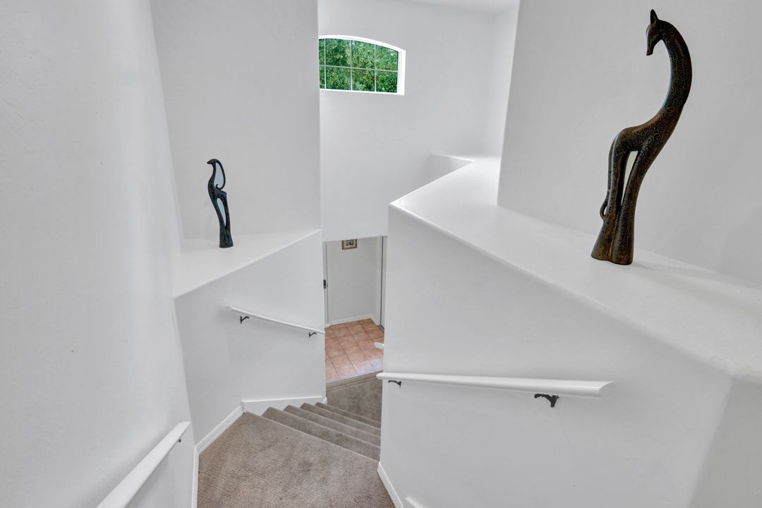 8275 Danbury Blvd #203, Naples, FL 34120