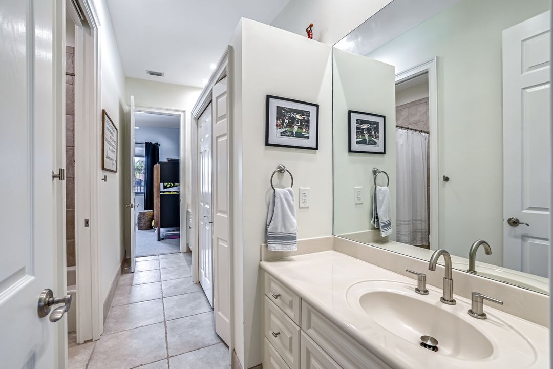 9809 Rocky Bank Dr, Naples, FL 34109