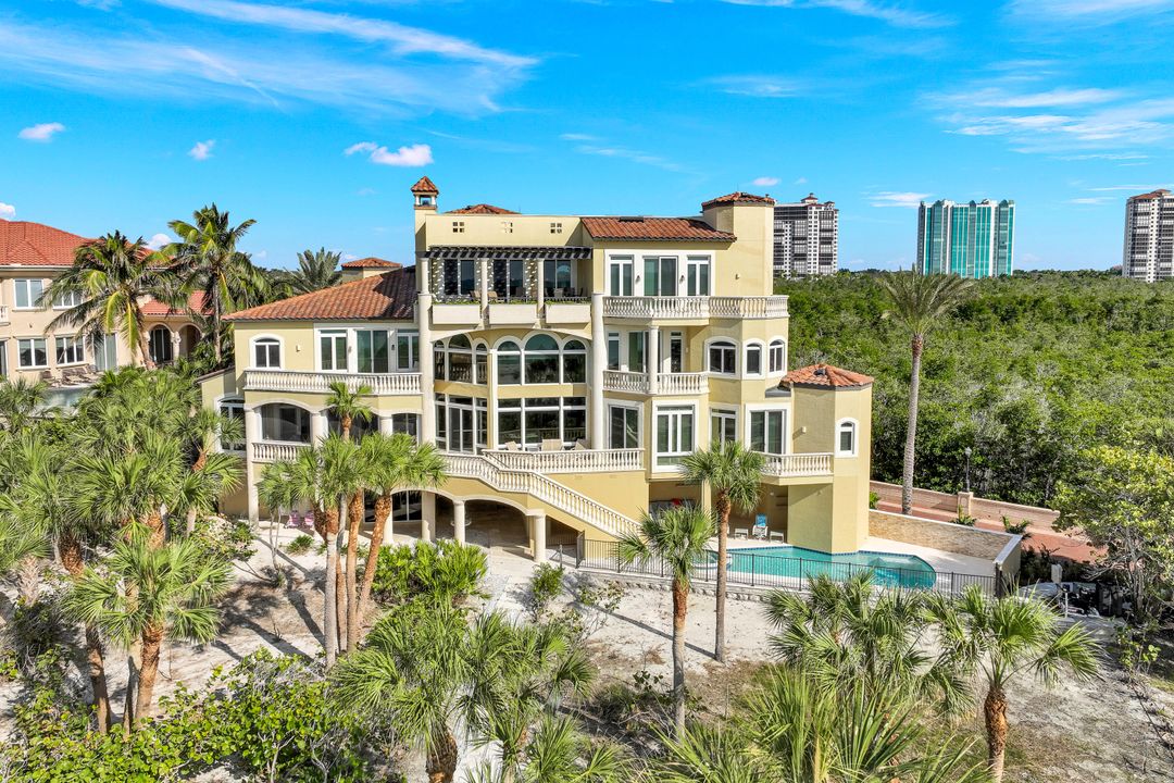 7425 Bay Colony Dr, Naples, FL 34108