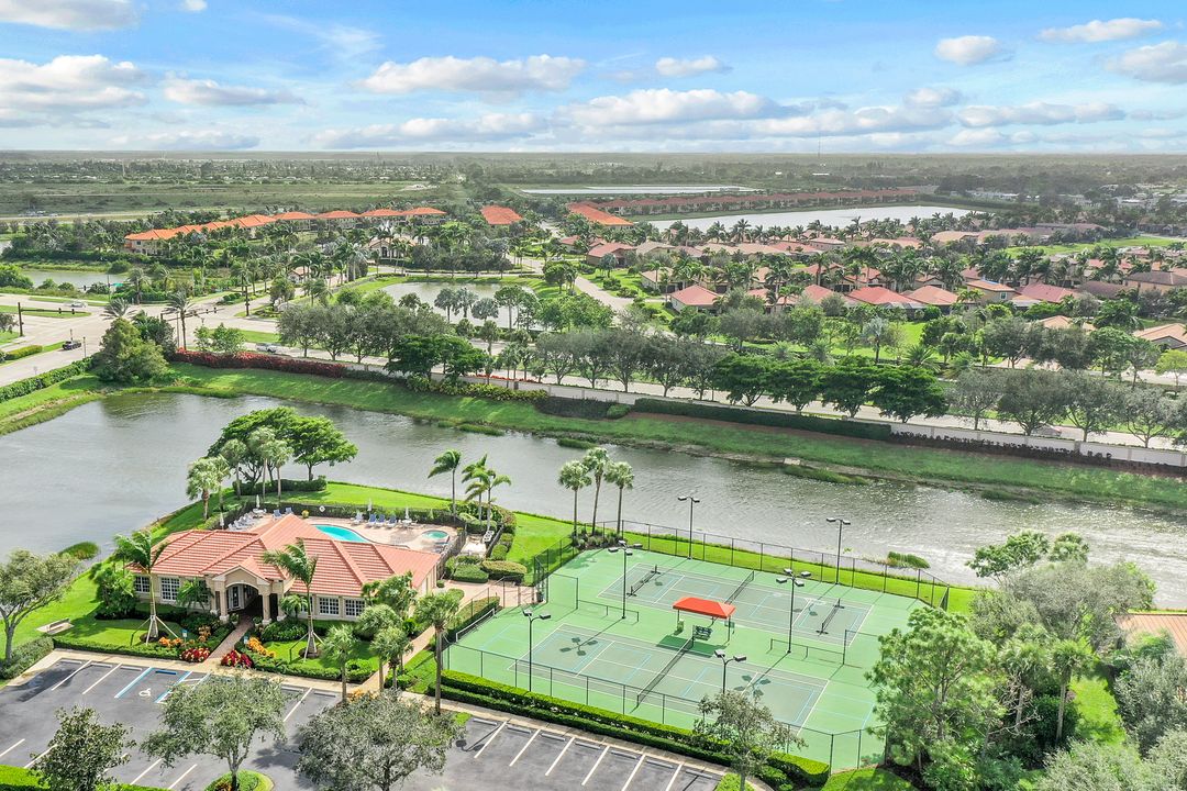 26467 Lucky Stone Rd  #201, Bonita Springs, FL 34135