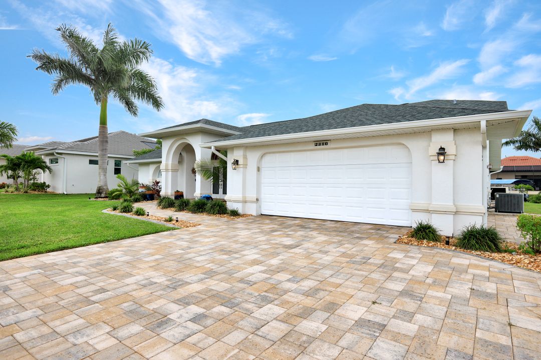 2310 SW 43rd Terrace, Cape Coral, FL 33914